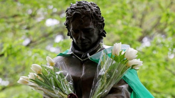 Imola, Ayrton Day 2026: una giornata di memoria nel tempio del Tamburello