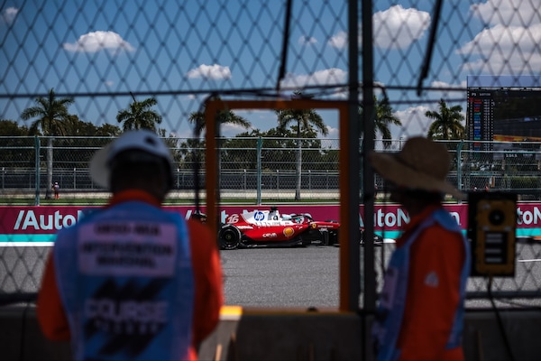 GP Miami, FP1: Leclerc in testa, problemi per Antonelli