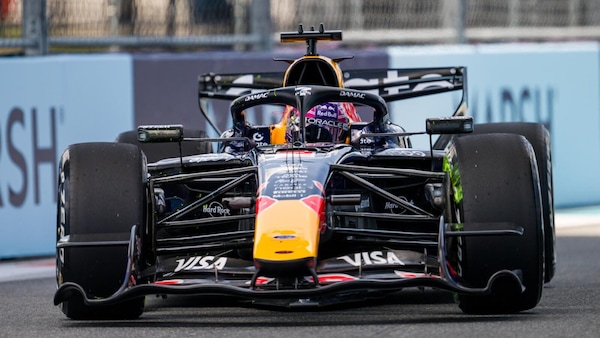 Verstappen: "Si vede la luce in fondo al tunnel. Vediamo in gara"