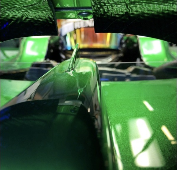 Costruisce una Formula 1 nel garage di casa: il progetto folle di un appassionato inglese