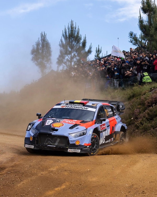 Neuville vince il Rally del Portogallo