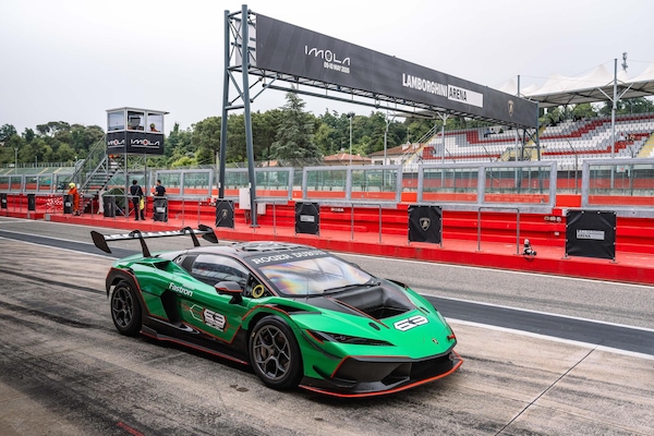 Lamborghini Super Trofeo, atto terzo: a Imola debutta la Temerario
