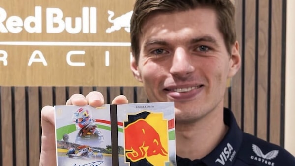 Una tuta di Verstappen trasformata in card da collezione: chiunque potrebbe trovarla