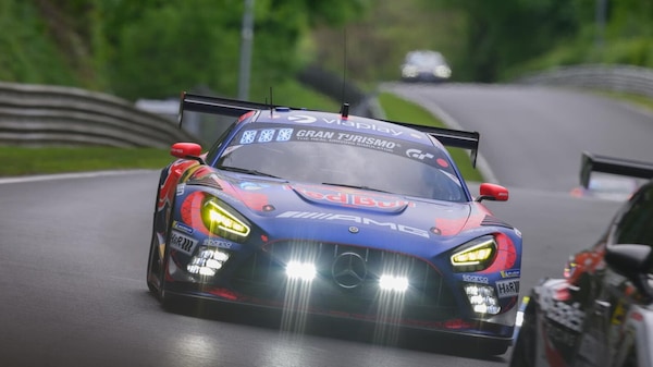 Verstappen al Nurburgring: qualifica positiva e avversari agguerriti