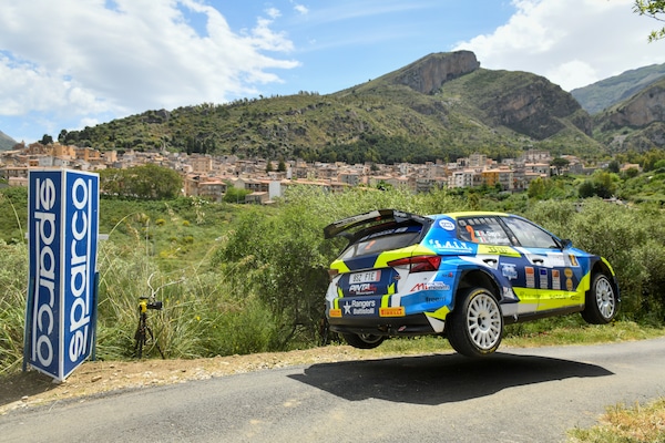Daprà vince il Targa Florio e vola in testa al Tricolore