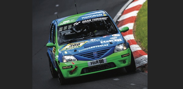 Missione compiuta: la Dacia Logan è arrivata al traguardo della 24 Ore del Nürburgring