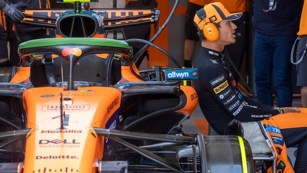 Duello Mercedes, l'ironia di Norris: "Ero pronto a raccogliere i pezzi..."