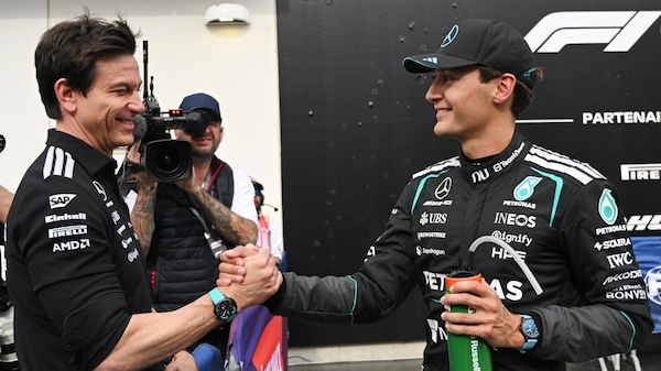Wolff si affida al metodo Verstappen: "Cosa farebbe Max?"