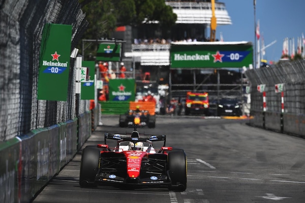 Vasseur: "Week end solido. Leclerc? Frustrante, ma risolveremo i problemi"