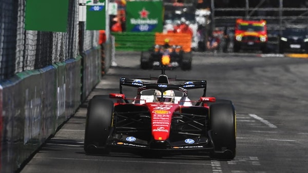 Vasseur: "Week end solido. Leclerc? Fustrante, ma risolveremo i problemi"