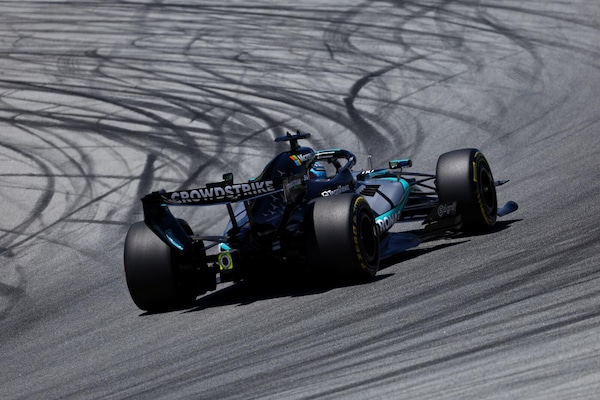 GP Barcellona, FP1: comanda Russell