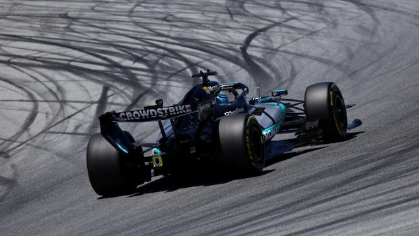 GP Barcellona, FP1: comanda Russell