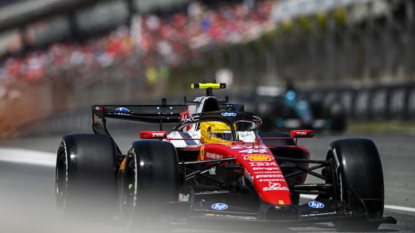 GP Barcellona: Sir Lewis Hamilton vince la sua prima in Rosso!