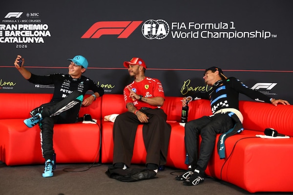 Prima vittoria Ferrari per Hamilton: i messaggi e le congratulazioni