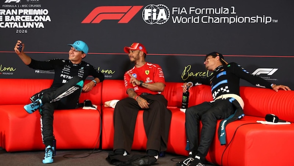 Prima vittoria Ferrari per Hamilton: i messaggi e le congratulazioni