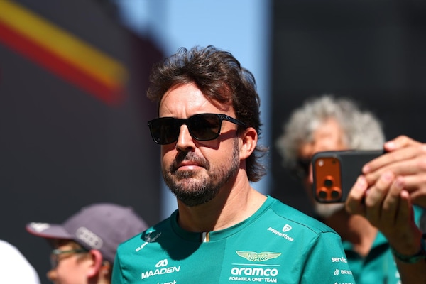 Alonso: "Verstappen è il migliore, ma nel 2026 finirà 5° o 6°"
