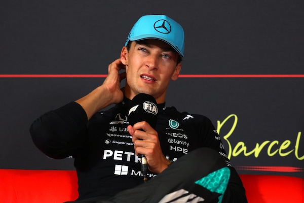 Villeneuve sulla crisi di Russell: "Antonelli se lo è mangiato vivo"