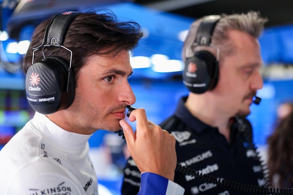 Sainz svela la F1 dei suoi sogni, i piloti non sono più ingaggiati dai team