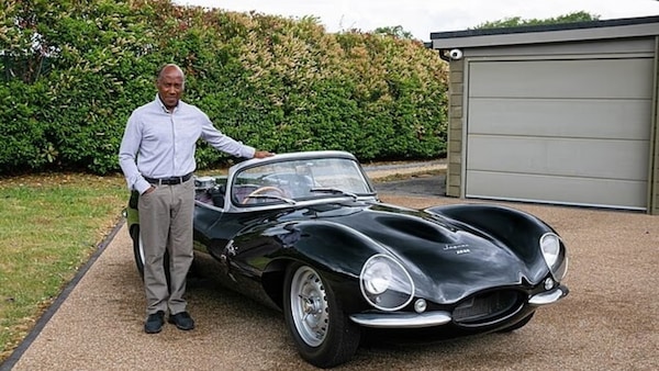 Anthony Hamilton come il figlio Lewis, addio a 27 auto di lusso del suo garage 