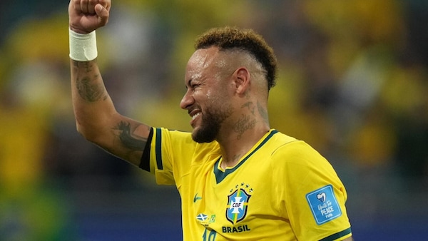 Neymar Jr. cita Hamilton dopo lo storico ritorno in campo col Brasile