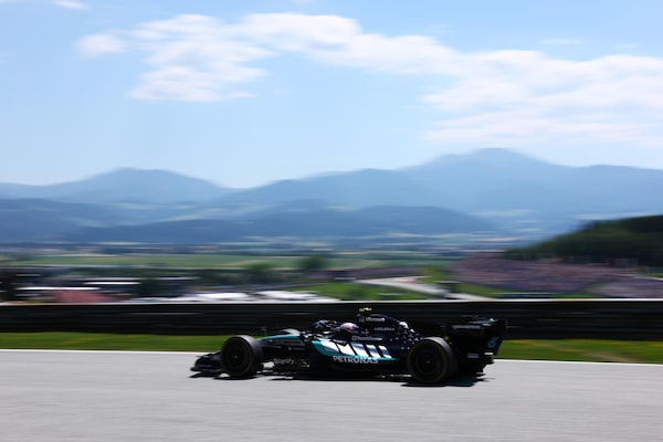 GP Austria, FP1: 1-2 Mercedes, poi Piastri