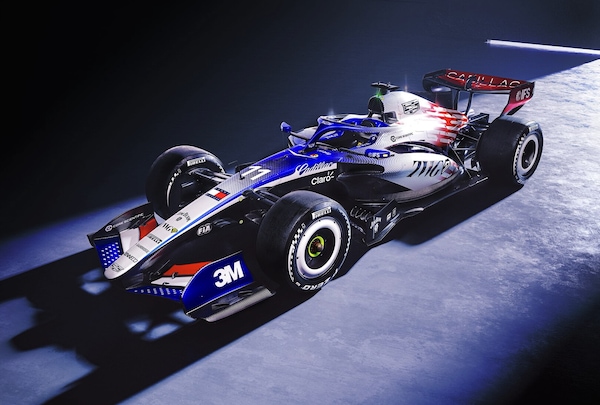 Cadillac a stelle e strisce a Silverstone per festeggiare il 4 luglio
