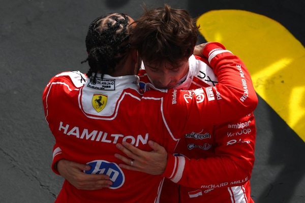 Hamilton: "Oggi Leclerc più veloce di me, ma gran risultato per il team"