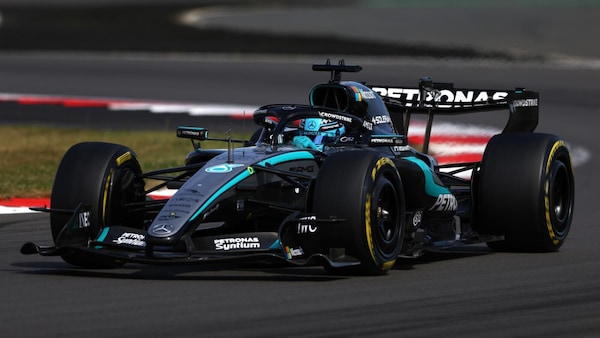 Russell: "Sfortunato con la foratura, molto fortunato con la safety car"