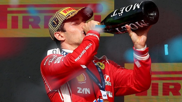 GP Silverstone: Leclerc trionfa sulla Ferrari, battuta d'arresto per Antonelli