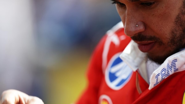 Se la Ferrari vuole vincere deve puntare su Hamilton, ecco la tesi di Smedley