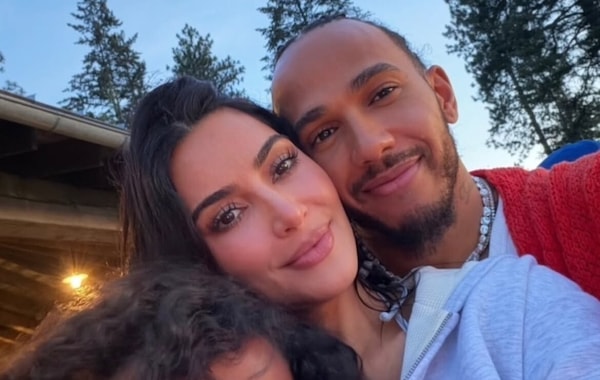 Hamilton re del gossip, tra le giornate con Kim e le escursioni da surfer navigato