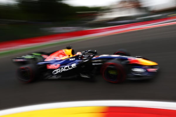GP Belgio, FP1: comanda Verstappen, poi le Ferrari