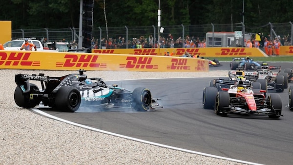 Russell, la sequenza dell'incidente con Hamilton: cos'è successo a Spa