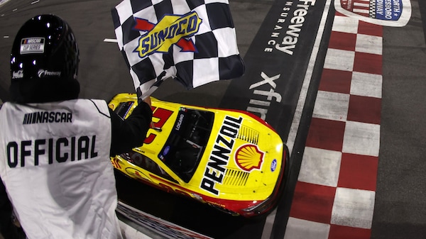 NASCAR: Logano domina a North Wilkesboro