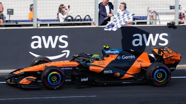 Il podio in Ungheria. La festa dei due campioni iridati e Antonelli