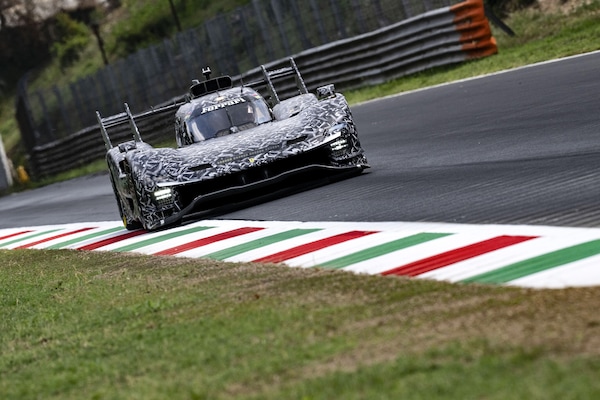 Ferrari 499P, il nuovo modello (camuffato) scende in pista a Monza