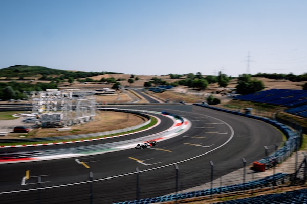 Test Pirelli 2027 a Budapest: in azione Alpine, Aston Martin e Audi