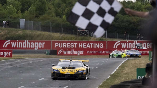 Lamborghini, prima vittoria assoluta per la Temerario GT3