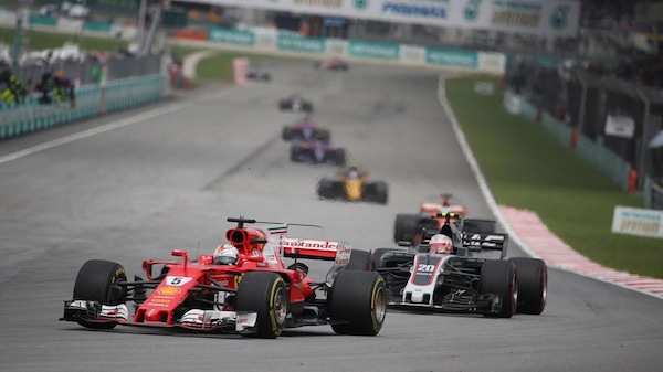 GP Bahrain in Malesia, spuntano gli orari: si correrà in notturna?