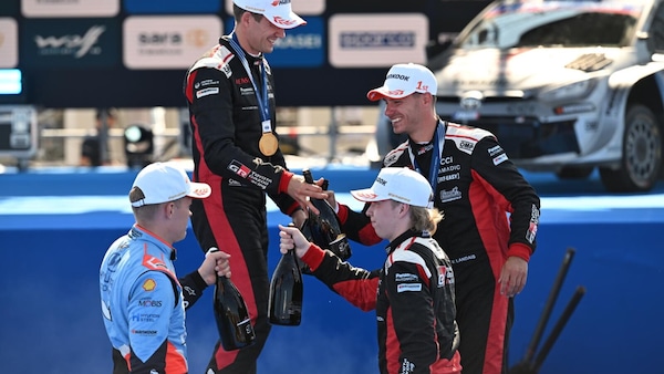 Un altro ex si presenta a sorpresa in Finlandia, Tänak fa compagnia a Rovanperä
