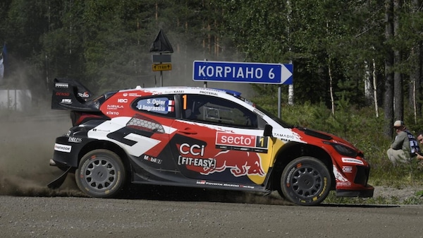 Ogier out in Finlandia, il trasporto in ospedale, le cause misteriose dell'incidente