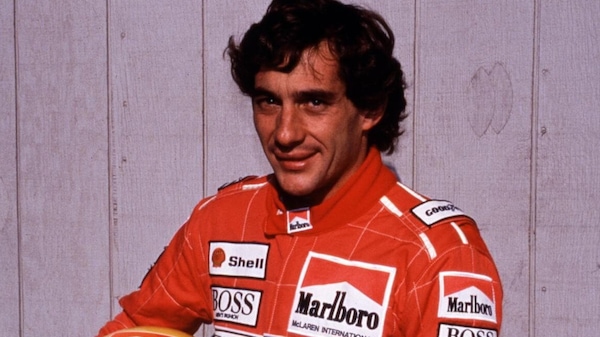 La tuta del terzo Mondiale di Ayrton Senna arriva a Genova