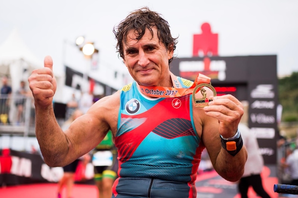 L’ultima lezione di Guccini alla Formula 1: la canzone che ha reso immortale Alex Zanardi