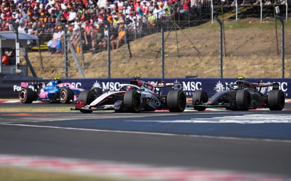 La F1 perde incassi e fissa il suo nuovo obiettivo: monetizzare