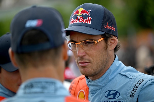 Neuville punta a restare in Hyundai: "Il WRC ha bisogno di Case vere e di gente con budget"