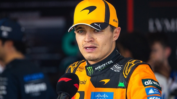 Lando Norris dopo aver sconfitto il suo doppio vola!