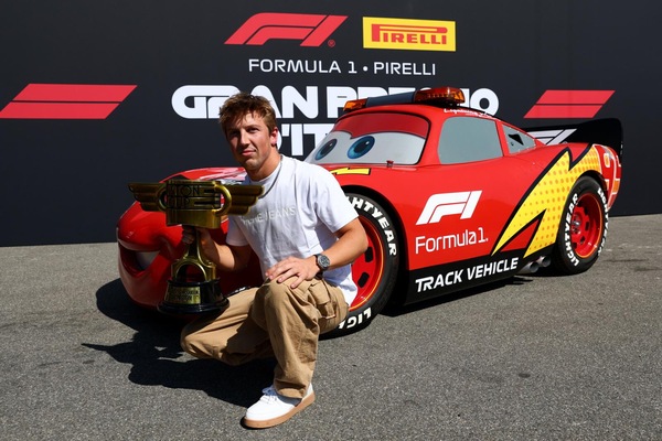 Saetta McQueen sbarca a Monza: le foto con i piloti F1