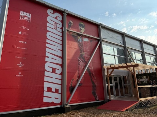 Nel cuore della Schumacher Lounge: dove la storia di Michael continua a vivere