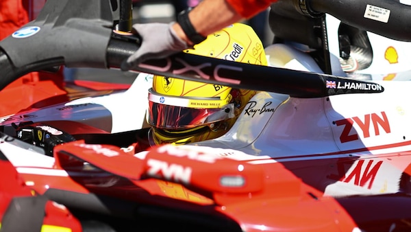 Hamilton, guai ai freni e ko dopo 7 giri: "Peccato, l'auto era grandiosa"