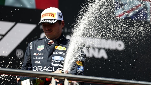 Verstappen: "Norris sfortunato, ma qui non si sorpassa..."